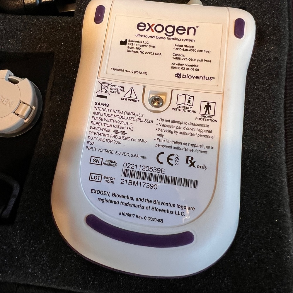Bioventus Exogen ultrasound bone healing  system as-is. - Picture 5 of 8
